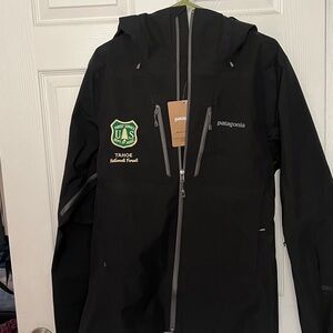 Patagonia Black Hooded Triolet Jacket Tahoe Forest Service $339 with tags